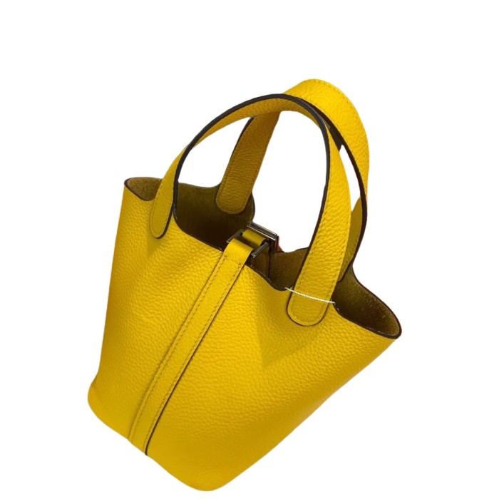 Genuine Togo Calfskin Leather Bucket Bag Designer Picotin Tote Bag with A Leather Horse Keychain 1 Sillk Scarf