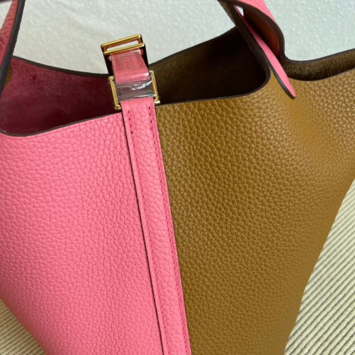 Genuine Togo Calfskin Leather Bucket Bag Designer Picotin Tote Bag with A Leather Horse Keychain 1 Sillk Scarf