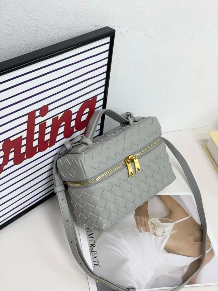 Cowhile Leather Woven Box Bag