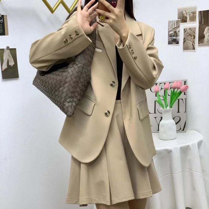 Woven Genuine Cowhile Leather Small Hop Bag