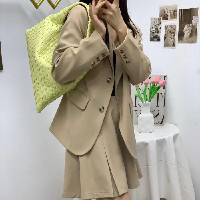 Woven Genuine Cowhile Leather Small Hop Bag