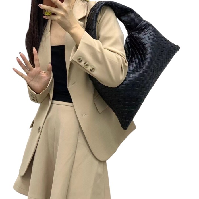 Woven Genuine Cowhile Leather Small Hop Bag