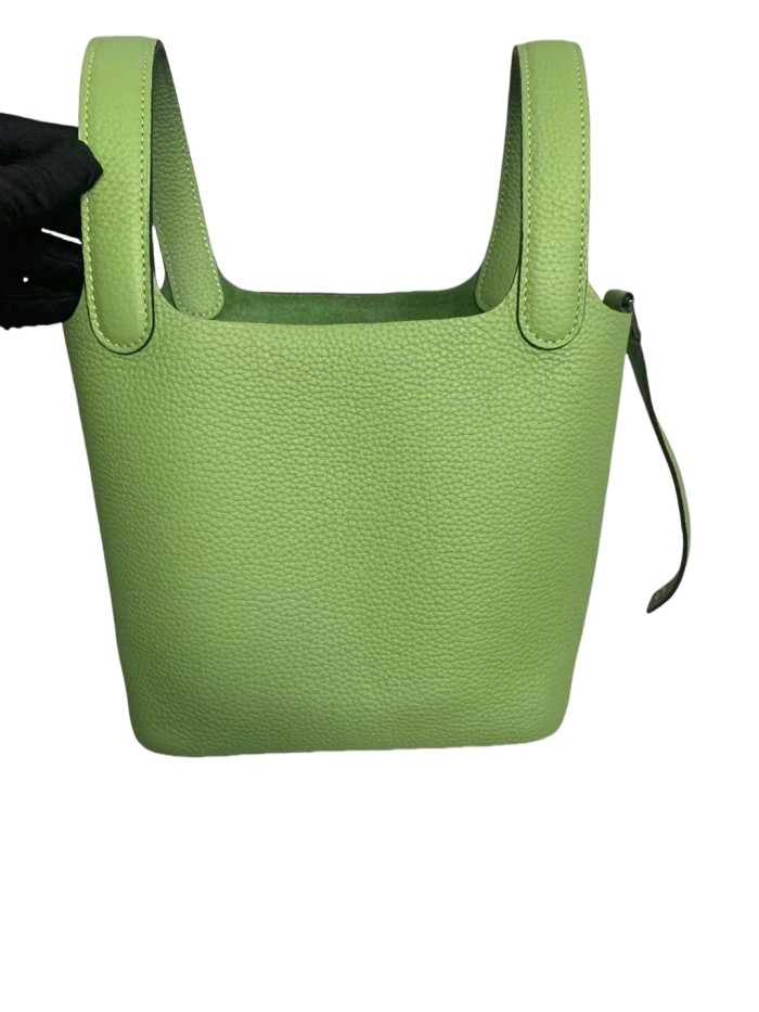 Genuine Togo Calfskin Leather Bucket Bag Designer Picotin Tote Bag with A Leather Horse Keychain 1 Sillk Scarf