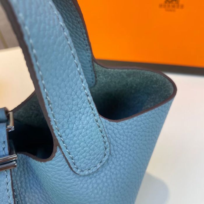 Genuine Togo Calfskin Leather Bucket Bag Designer Picotin Tote Bag with A Leather Horse Keychain 1 Sillk Scarf