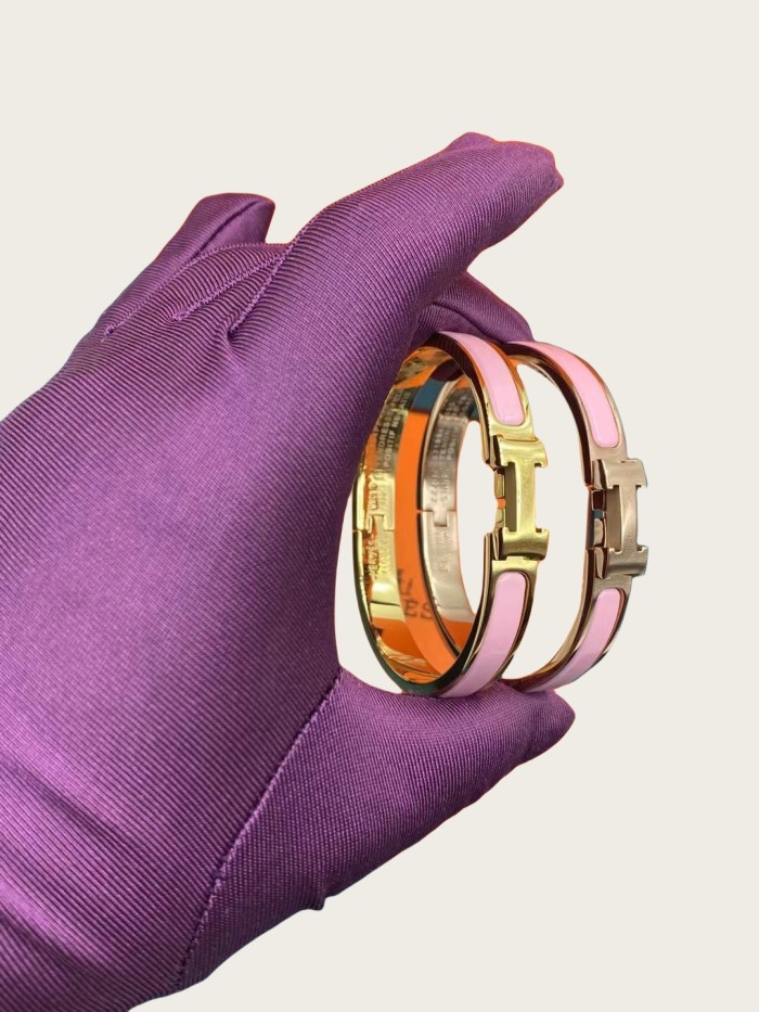 Narrow H Bracelet