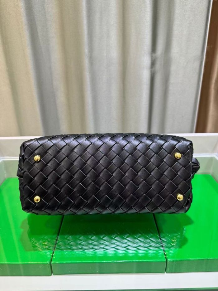 Genuine Cowhile Leather Woven Bag Designer Bowling Bag