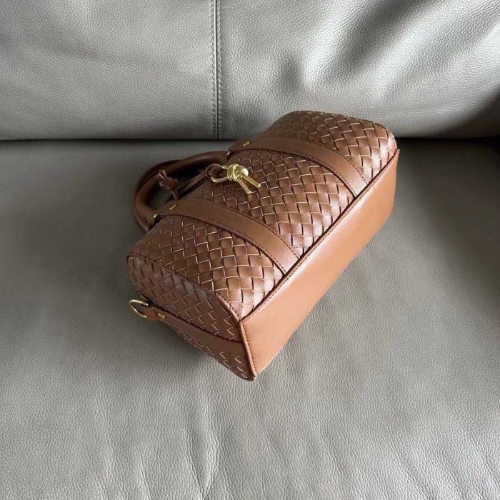 New Leather Woven Pillow Bag