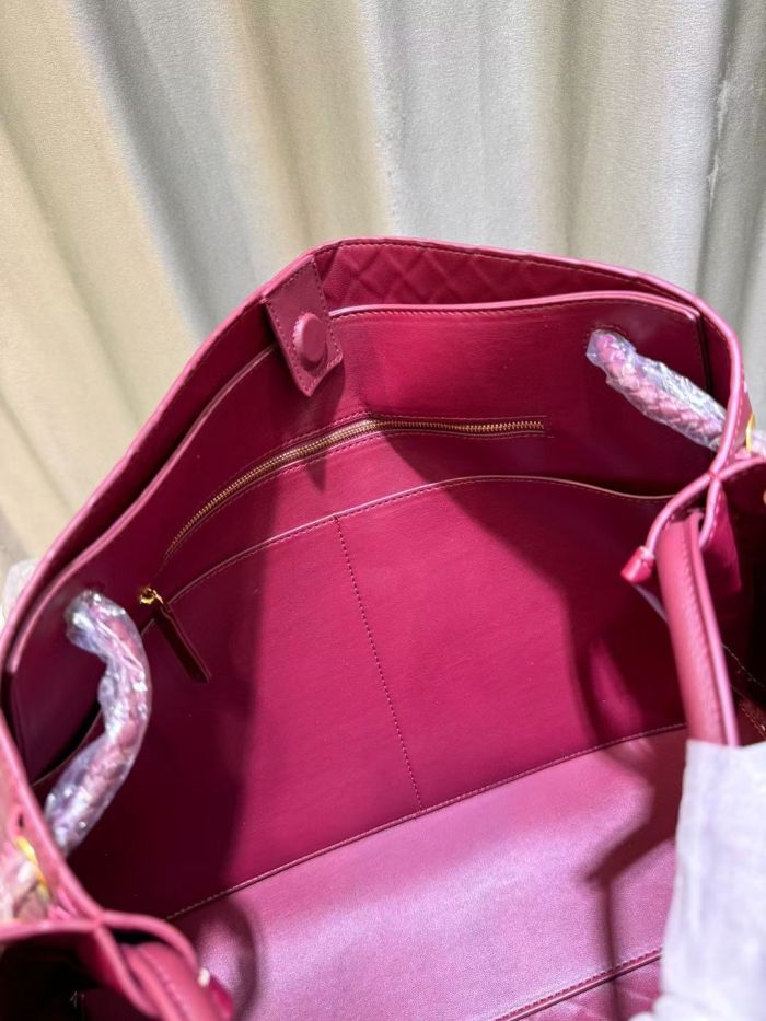 Medium Size Leather Andiamo Bag Designer Bag