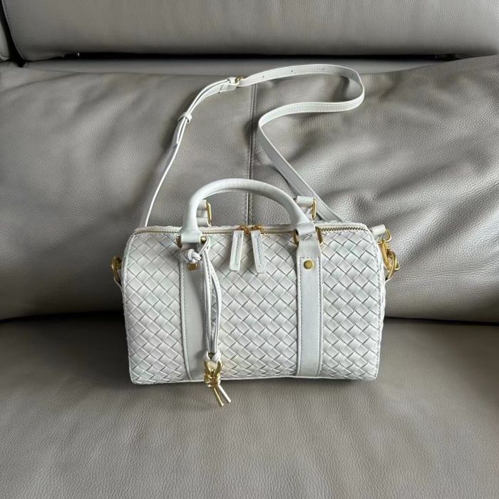New Leather Woven Pillow Bag