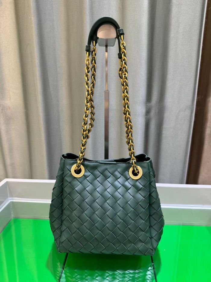 Leather Woven Chain Bag Designer Parachute Bag