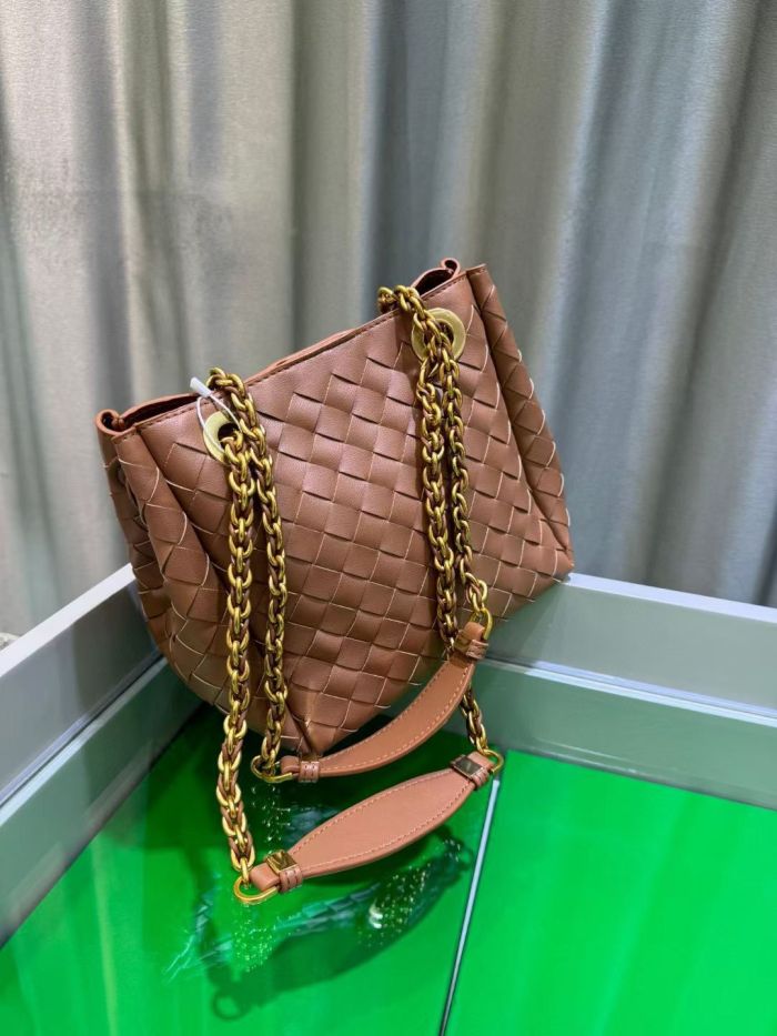 Leather Woven Chain Bag Designer Parachute Bag