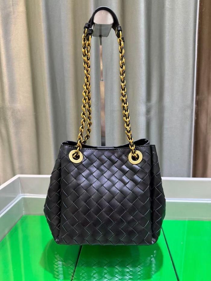 Leather Woven Chain Bag Designer Parachute Bag