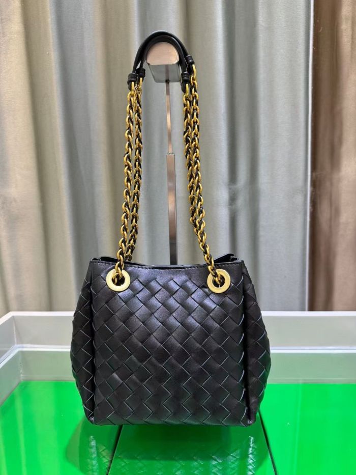 Leather Woven Chain Bag Designer Parachute Bag