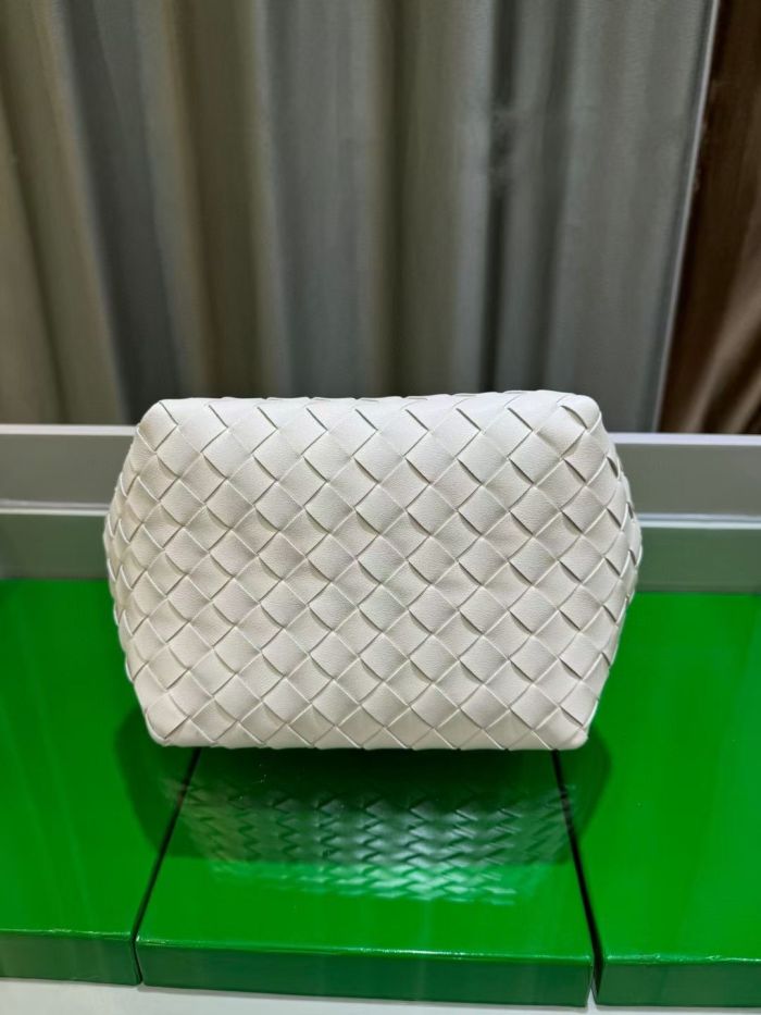 Leather Woven Chain Bag Designer Parachute Bag