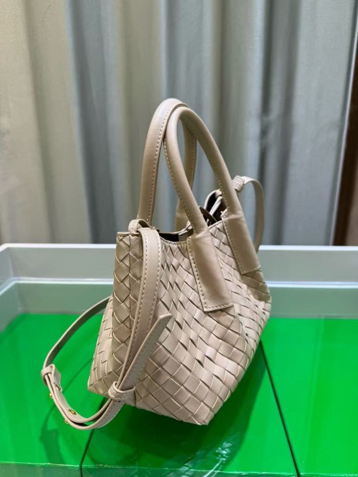 2025 Genuine Cowhile Leather Small Woven Tote Shoulder Bag