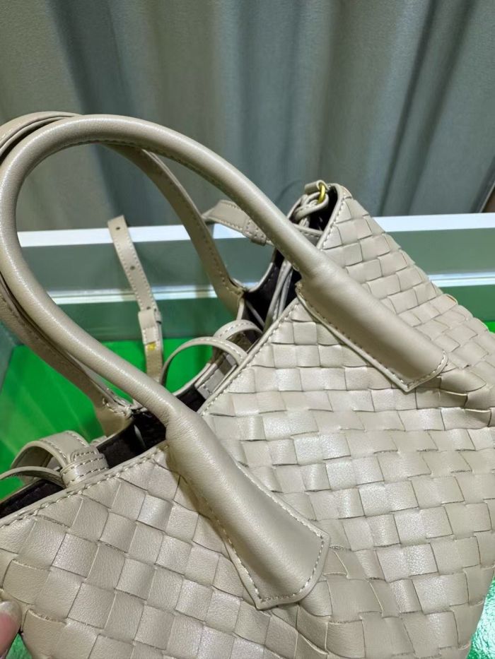 2025 Genuine Cowhile Leather Small Woven Tote Shoulder Bag
