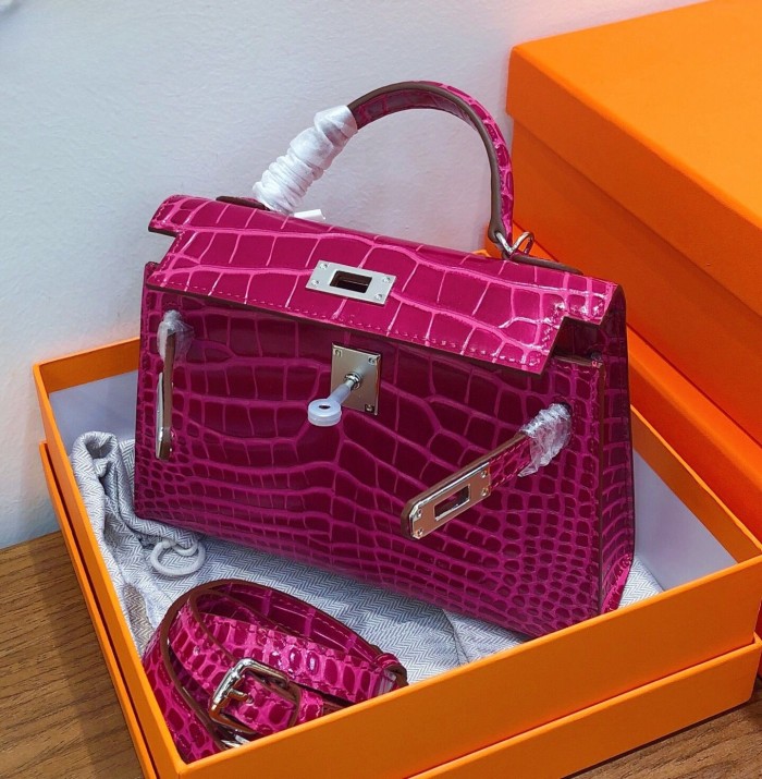 Croco Grain Tote Shoulder Bag 19cm 22cm