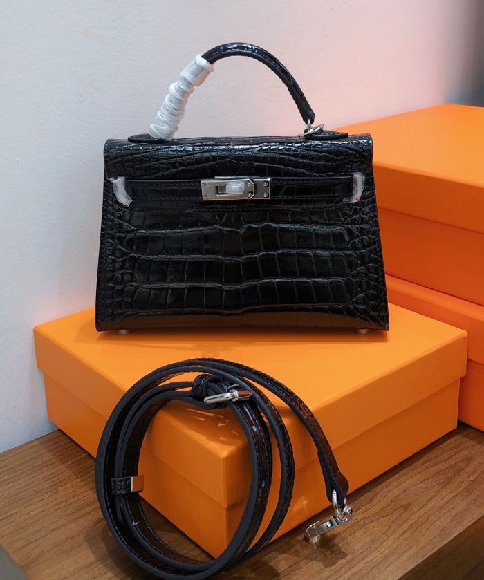 Croco Grain Tote Shoulder Bag 19cm 22cm