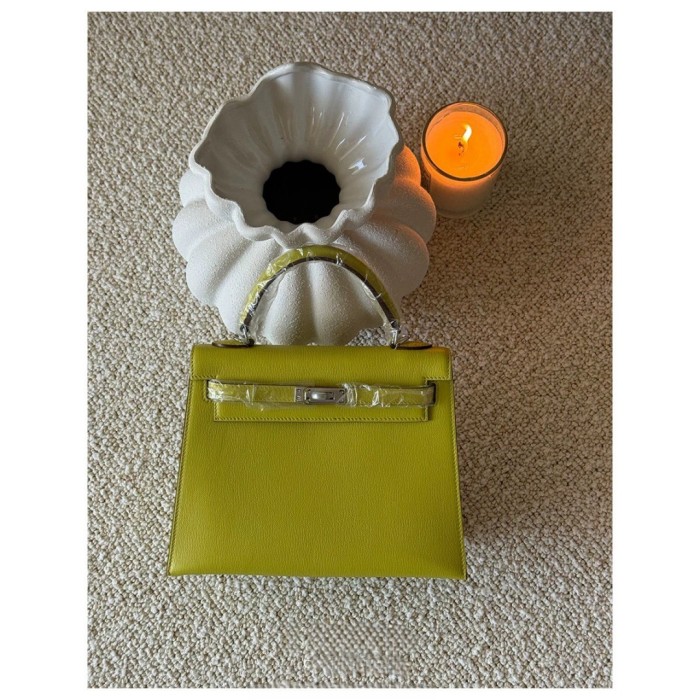 Leather Cherve Grain  Tote Crossbody Bag