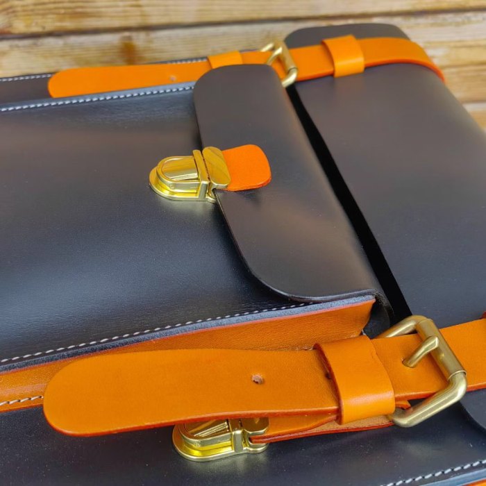 Italian Veg-Tan Full-Grain Leather Backpack Unisex for Men & Women