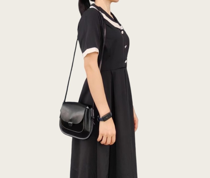 Imported Vegetable-tanned Leather Crossbody Bag