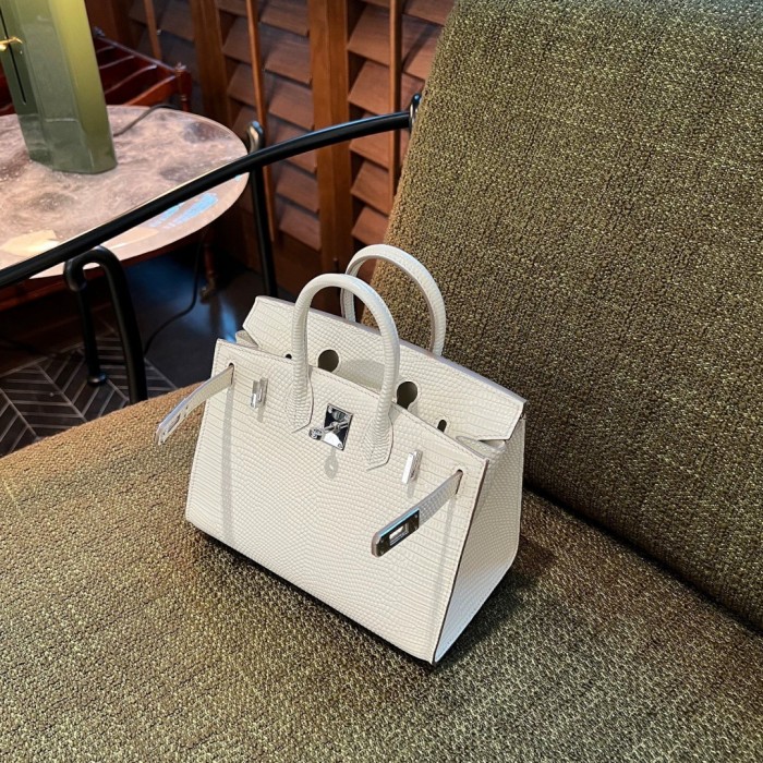 Embossed Lizard Grain Leather Handbag
