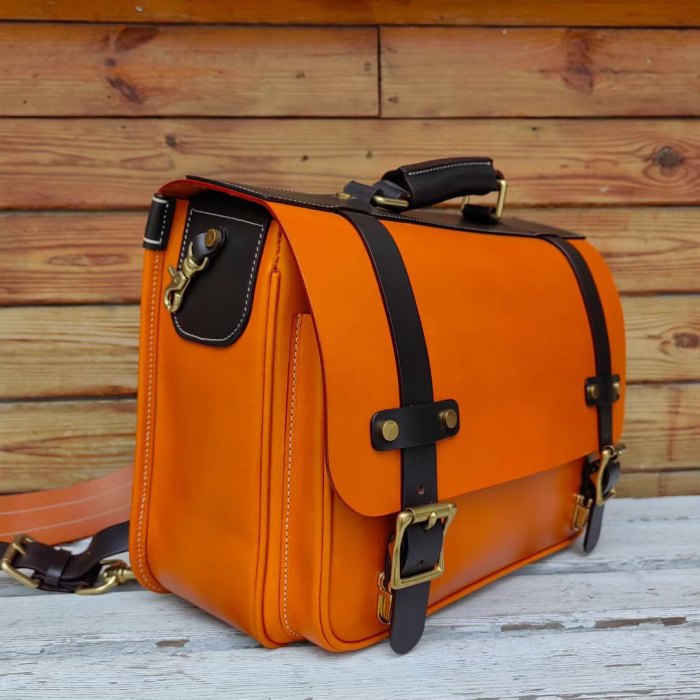 Italian Vegetable Tanned Full-Grain Leather Backpack
