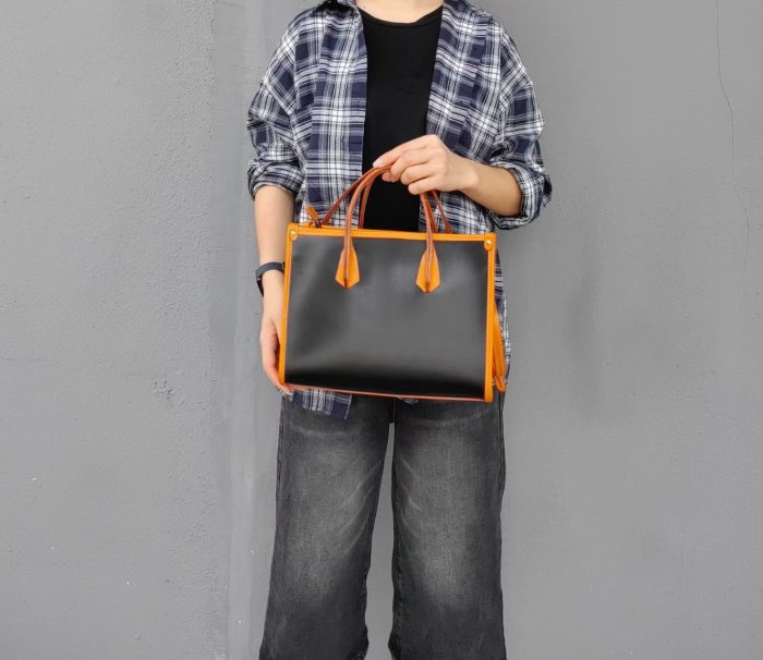 Italian Vegetable Tanned Full-Grain Leather Tote Bag