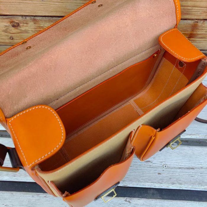 Handmade Italian Veg-Tan Leather Cambridge Satchel