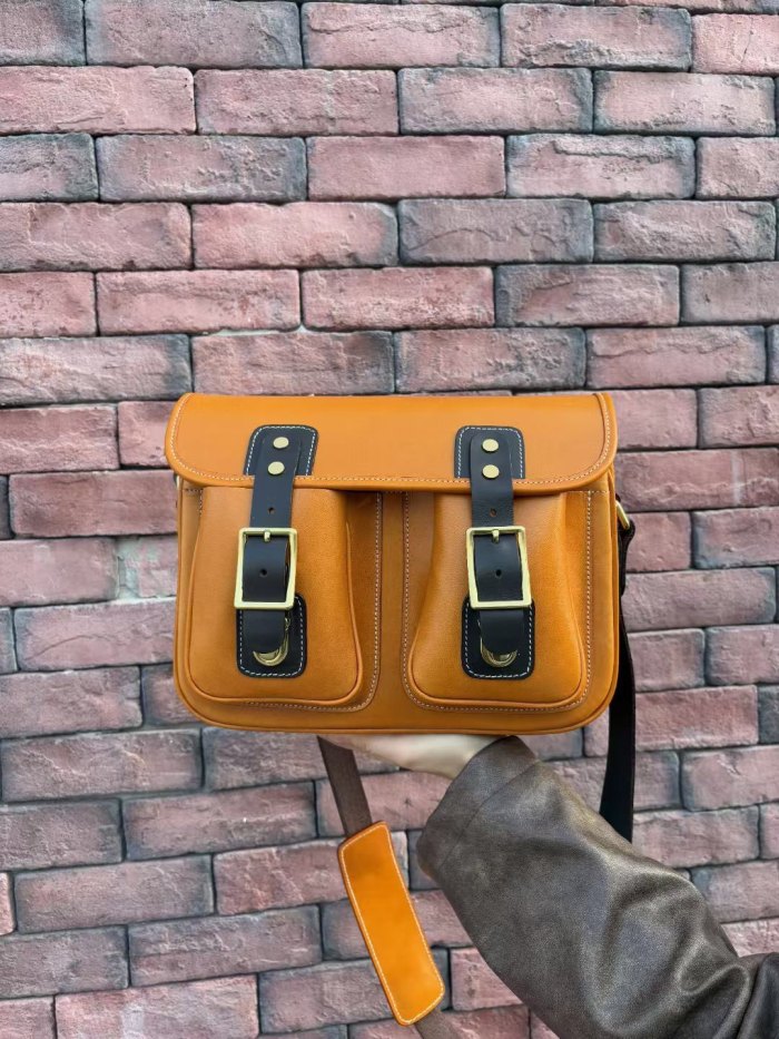 Handmade Italian Veg-Tan Leather Cambridge Satchel