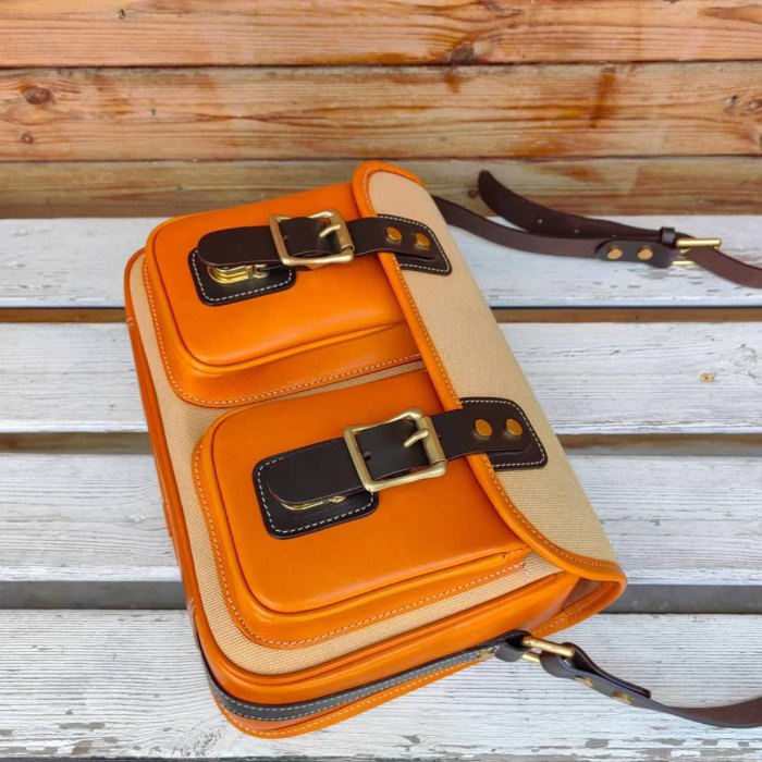 Handmade Italian Veg-Tan Leather Cambridge Satchel