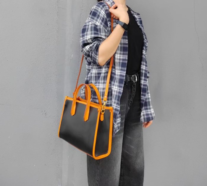 Italian Vegetable Tanned Full-Grain Leather Tote Bag