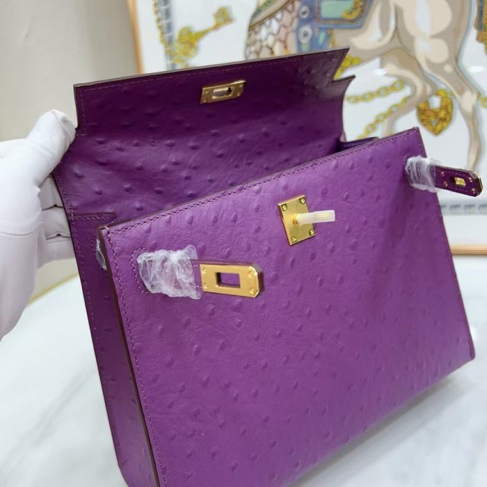 25cm Ostrich-Embossed Top-Grain Calfskin Leather Bag