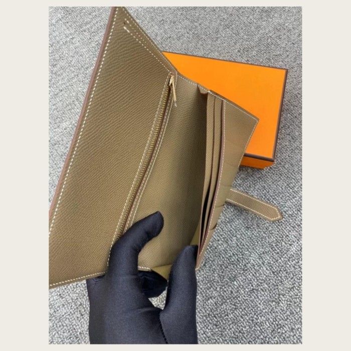 Handmade Epsom Leather Bifold Wallet