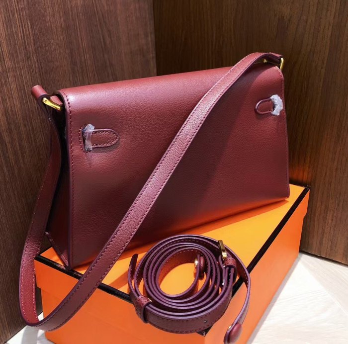 Top-Grain Cowhide Leather Baguette Shoulder Bag