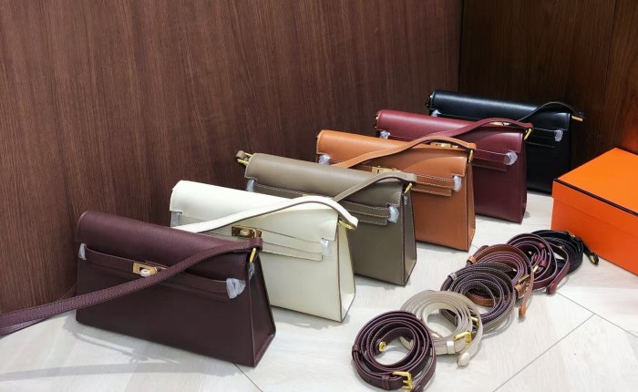 Top-Grain Cowhide Leather Baguette Shoulder Bag