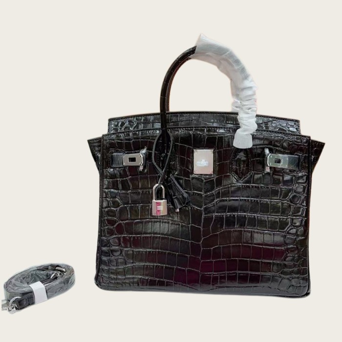 Women‘s Croc Embossed Leather Handbag with Silver Hardware