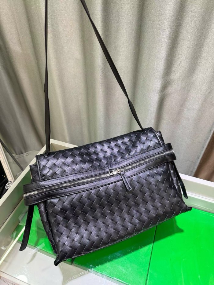 Italian‑Style Woven Leather Shoulder Crossbody Bag Large