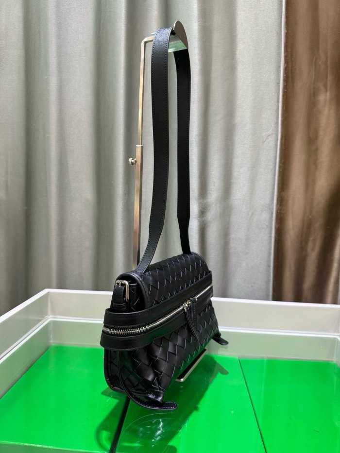 Italian‑Style Woven Leather Shoulder Crossbody Bag