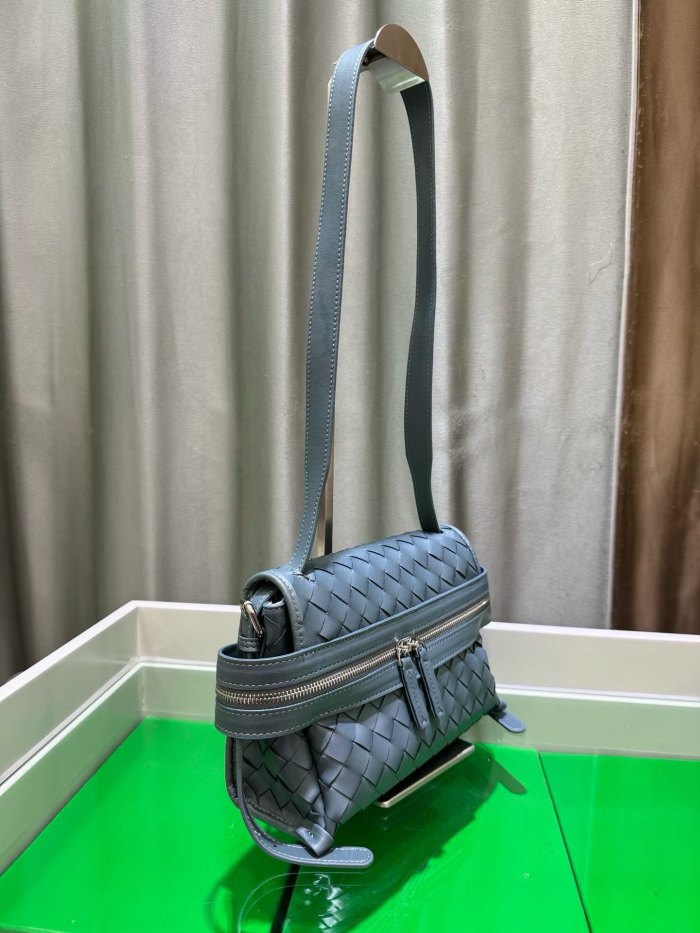 Italian‑Style Woven Leather Shoulder Crossbody Bag