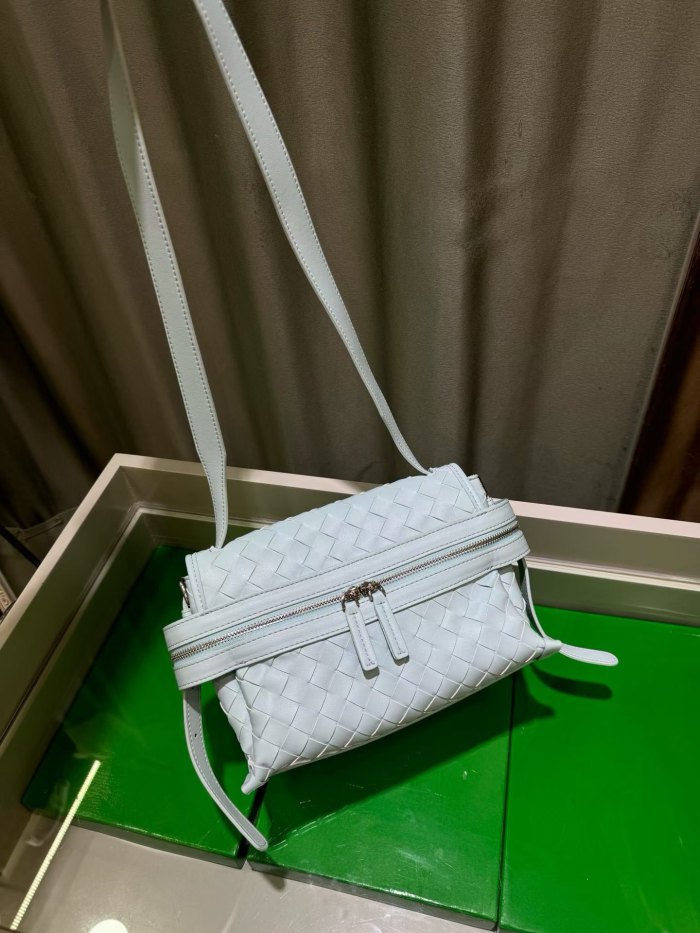 Italian‑Style Woven Leather Shoulder Crossbody Bag