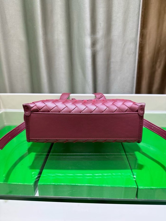 Italian‑Style Woven Leather Shoulder Crossbody Bag