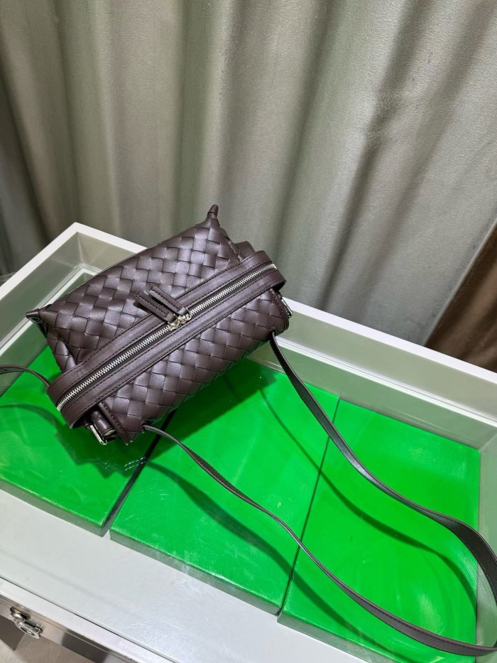 Italian‑Style Woven Leather Shoulder Crossbody Bag