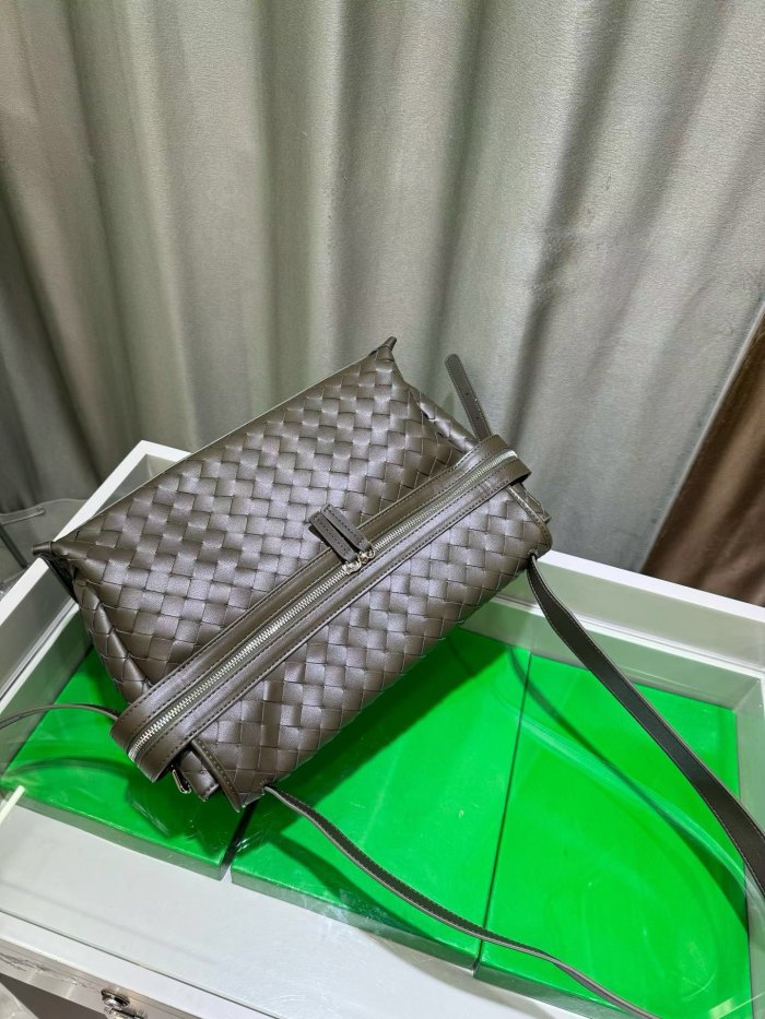 Italian‑Style Woven Leather Shoulder Crossbody Bag Large