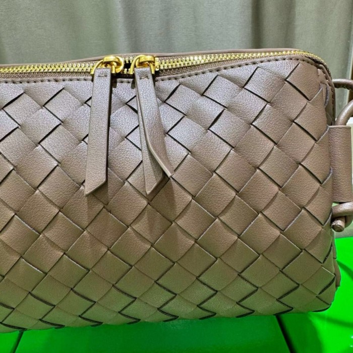 Inspired Shell Leather Shoulder Bag