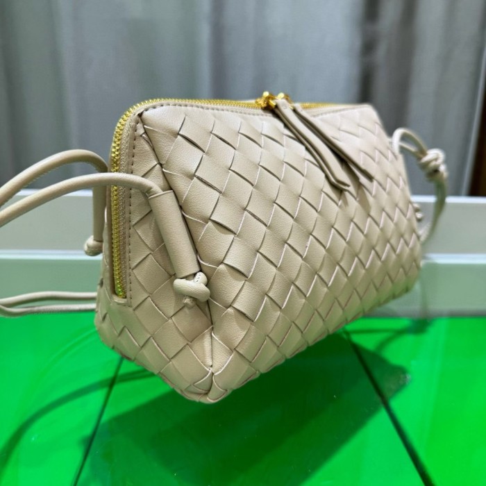 Inspired Shell Leather Shoulder Bag