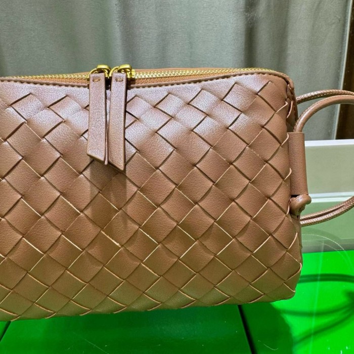 Inspired Shell Leather Shoulder Bag