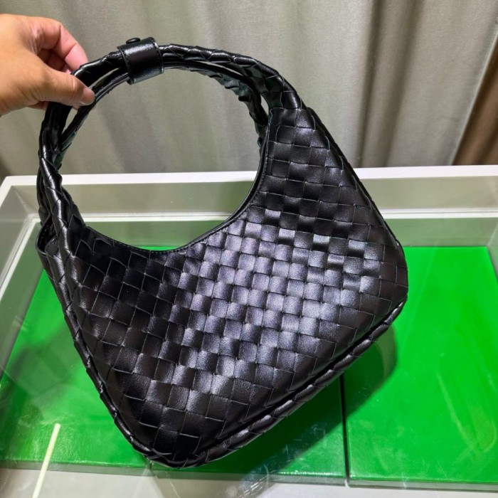 Slouchy Woven Leather Hobo Bag 