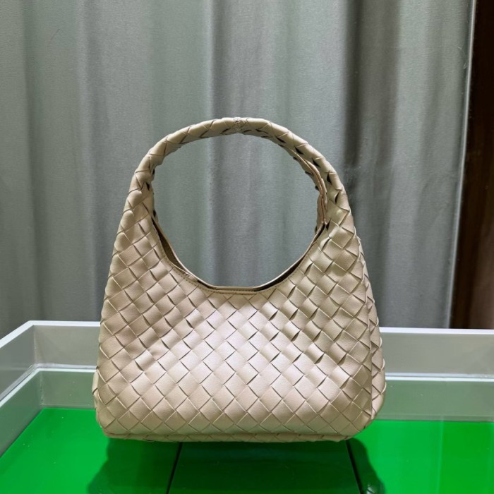 Slouchy Woven Leather Hobo Bag 