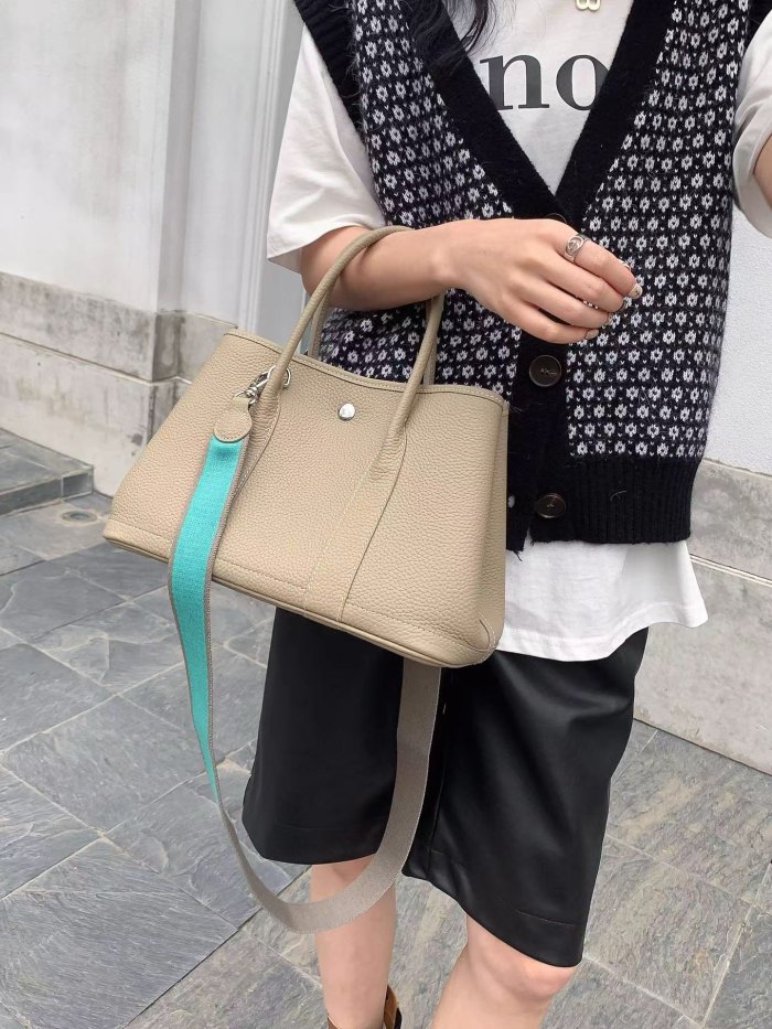 Top-Grain Pebbled Leather Garden Party Style Tote Bag